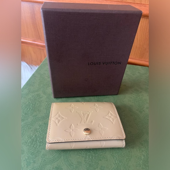 Louis Vuitton Vernis Business Card Holder⭐️⭐️ - Picture 16 of 16